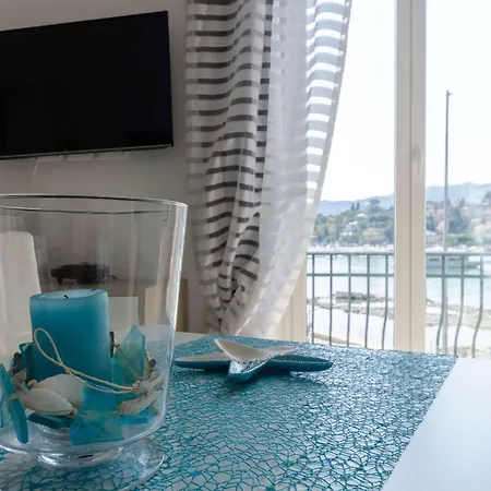 Apartment Mit Meerblick Und Privater Garage By Interhome